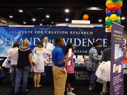 Visitors at the Arlington Homeschool Book Fair